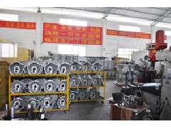 江門變速器廠家：汽車自動(dòng)變速箱的主要配件有哪些作用？